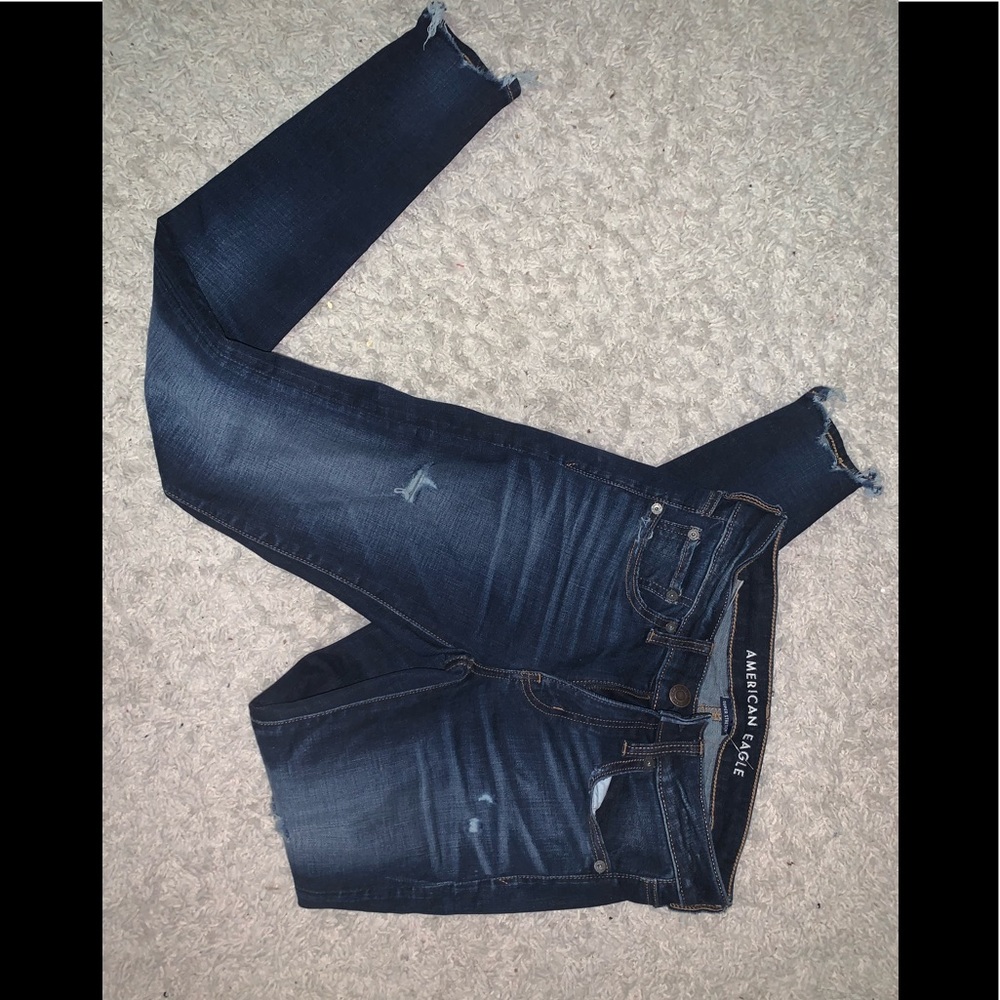 Dark wash american eagle skinny jeans